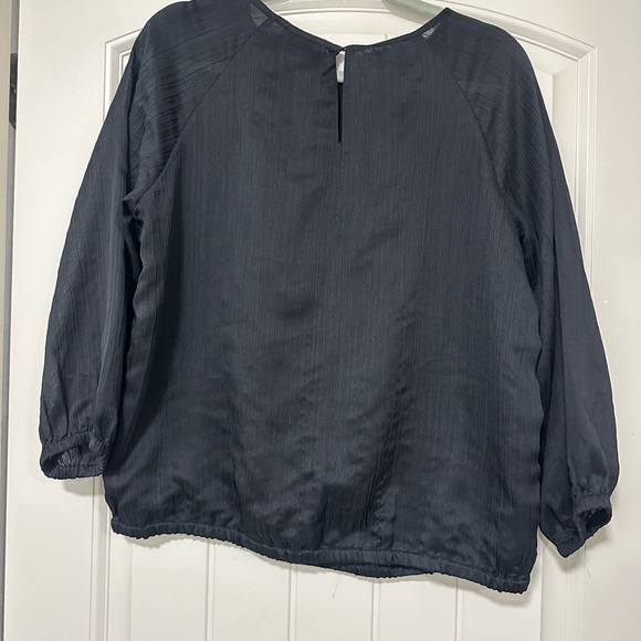 LOFT Women's Elegant Black Blouse - Picture 3 of 3